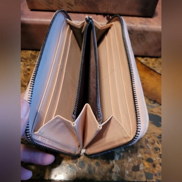 Bottega Venetta Snake and leather wallet - Picture 9 of 11